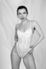 Black_model                             Modelka do sesji bielizna            