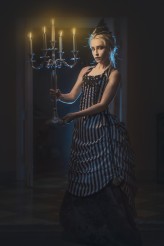 Nefthis Fotografia: Amadi Visuals
Sukienka zaprojektowana i uszyta przez: Woman in Corset / Falkę