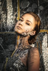 emilias mod. Olga Godek
bodypainting / make-up Monika Stec
