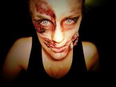 tattoenthusiast zombie girl, wieczorny efekt nudy