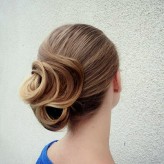 evelina_hairstyle            