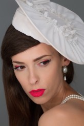 Telumehtar 'VINTAGE'

Zdjęcia: Pracownia Światła / Adam Światłowski
Makijaż: Źródło Piękna - Magdalena Sadowska
Modelka: Aleksandra Botwina 
Stylizacje i biżuteria: Źródło Pięknych Kadrów - Warsztaty Fotograficzne
Stroje: Villemo Piotr Cie