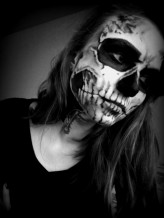 martisia00                             Zombie Girl ;)            