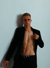 jacob_loutre Model: Mateusz | Fotograf: Jacob Loutre | Warszawa, 2023 | Instagram: jacob_loutre