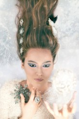 AlexPilat_MakeUp Królowa Śniegu 

Foto: Aleksandra Galert 
Modelka: Marta Majacz 