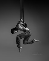 Leczkowski.eu fotograf: Piotr Leczkowski
acrobat artist:  El Houceine Garouaz