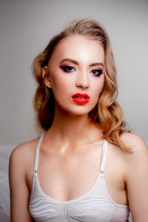VictoriaBlondie Make-up Artist: Monika Sonenberg-Jarkiewicz