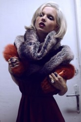tetka Modelka: Emilia Pietras/D'Vision Stylizacja: Rafał Kruhlik, Marta Śliwińska/ fashionPROfashion Make up:Kasia Demale
