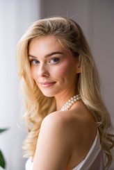 grachu990                             Modelka: Agata Wendorff
Makijażystka: Julia @projekt.wizaz
Studio: FACH Studio            