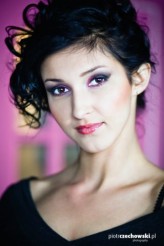 czacha modelka: Sunny Hany
make-up: Dorota Lange
fryzura: Sylwia Rudnicka