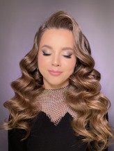 Grazka_L New Year's Eve Vibe Makeup

Makeup/ Hair: Klaudia Mendyk Makeup Artist