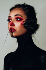 smallchangegirl Mod: Natalia @ensztos
Makeup: Dorota Mika @dorotamika.makeup