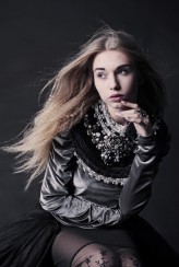 MagdalenaN94 Fashion designer -
Waleria Tokarzewska-Karaszewicz

Fot- Magda Pietruszka