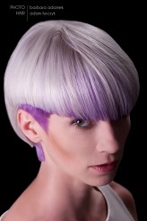 PapillonStudio Wyróżnienie w konkursie Trendy Hair Fashion - Japan Style/Hair Revolution 2012

Stylizacja Fryzury: Adam Furczyk