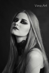 szejnofficial                             mua: Klaudia Lech
fot: Sara Czech [https://www.facebook.com/ssarixx/?ref=br_rs]            