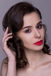 aw-some Modelka: Natalia Martyniuk

Makijaż: Natalia Martyniuk Make Up

Zdjęcia: Anna Dalidutko
