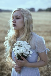 4nna3milia Flowers of Sorrow
Photo: https://www.facebook.com/ksiezycolica/
Model & MUA: https://www.facebook.com/blackbirdlearnstofly/