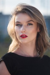 glaz model: Weronika Karwowska
make up: Karolina Karwowska