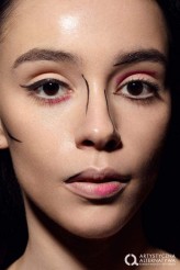 bonitaa Make up: Natalia Grzmil
Fot: Emil Kołodziej
Szkoła Wizażu i Stylizacji Artystyczna Alternatywa