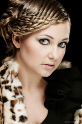 wojciechjanus                             model: Adriana Kostrzewska-Cygan
mua: Jowita Bartnik
hair: Justyna Kukla            