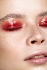 Vermua Beauty editorial called "Red Addiction" published in Elegant Magazine

Photo - Natalia Mrowiec

Model - Aleksandra Właszczuk