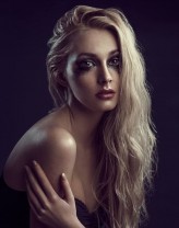 czizzz make-up/hair: Gabriela Ganczarska
model: Paulina Starosielec
photographer: Joanna Kustra