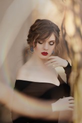 Rondel Modelka: Daria Bronsart-Maleska
Make Up: Małgorzata Klonecka
Zdjęcie wykonane na Warsztatach w Zlodziejewie