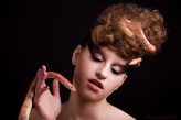 ozia-make-up                             Hair: Mattii So
Mod.: Dominika Kubica
Fot. Marek Majewski            