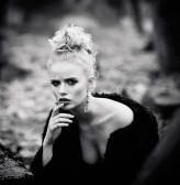 studioadria Model: Aleksandra Olbryt
Mua /hair :Ada Pawlowicz — 
fot: Nicholas Javed