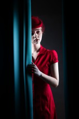 4nna3milia Behind The Curtain #2

Photo & style & hair: Magdalena Russocka Photoworks
Model & make-up: me