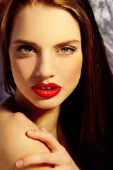 elfu photographer: Simona Marchaj
model: Basia Mroz
make up & hair: Gosia Gorniak
help: Gosia