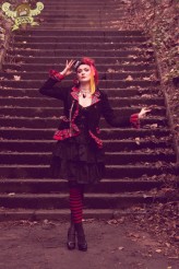 evilinda photo: Paper Toast Photography, 
make up, outfit: ja