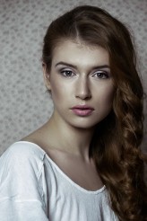 dorotabugaj photo Dominik Łoziński
model Aleksandra Niewdana
mua/hair Dorota Karlik (Bugaj)