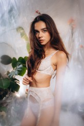 Marian_Songi @anavavx