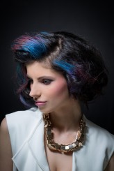 Zuki_Studio Model&MUA: Karina 
Hair&Styling: Michał Pietras