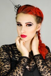 meel Modelka: Agnieszka Brańka
Make-up: Beata Kowalska
Hair: Nina Brańka
Foto: Marta Pajączkowska Photography 

Chorzów, 17.10.2014r.