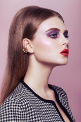 nataliakaszuba Editorial for Makeup Trendy Magazine

Mua: IG @dagmaraemua
Model: IG @roksioksi
Hair: IG @ci.vision
Style & accessories: IG @pinch.vintageshop