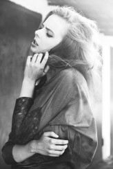 mimikaa Modelka: Marta Lebioda|Free Models Agency
Foto: Dominika Wilk
Stylizacje/ Wizaż: Kinga Grzesiakowska
Więcej: https://www.facebook.com/dominikawilkfotografia