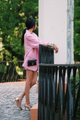 klaravanpure                             http://klaravanpure.blogspot.com/2019/08/light-pink-blazer-lastlings-veron.html            