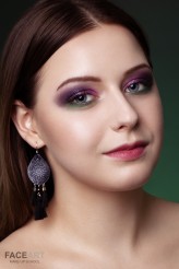 ninahutniczak Make-up: Nina Hutniczak (ja)
Model: Łucja Kurnyta
Photo: Dawid Tomera