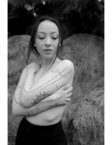 wonderland_fotografica the lost empress

Modelka: Sabrina Nguyen Khac @sabrinangkh
Publikacja w POZA MAGAZINE @pozamag
