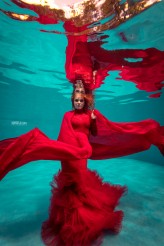 arf Underwater session, Model Dominika
www.makiela.com