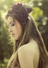 Flowery                             Photo: FairyLady Photography 
Make up: Papaya Make Up
Model: Linda Arroyo            