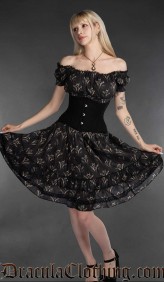 GabrielaNattsvmi                             Współpraca na stronę internetową Dracula Clothing             