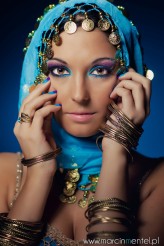 panna_zalotka Propozycja makijażu "Bollywood" wykonanego na eliminacje do 16. Polskich Mistrzostw Makijażu 2013.
Fotograf: www.marcinmentel.pl
