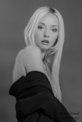 rk123                             więcej na: https://ryszardkijewski.pl/gallery/she/            