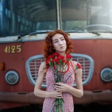 Lisia Fotograf, sukienka, kwiaty: Małgorzata Hołubowska