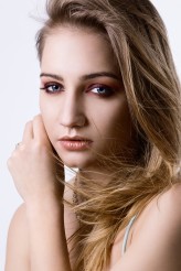 ELphoto                             Modelka: Agata Aleksandrowicz
Makeup: Justyna Nowakowska            