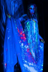 gandziua Modelka: Szepty i Lisy 

Lokacja: Cosmic Minigolf Pub

Event: FotoJAM v.02 UV Night Session