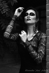 AiraMUA                             Makijaż i zdjęcie wykonane podczas sesji Dark Beauty, organizowanej przez Pospolite Ruszenie Fotograficzne (https://www.facebook.com/PospoliteRuszenieFotograficzne/)
Organizator sesji: Przemysław Brożek            
